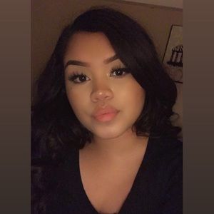 Meet your Posher, Isis